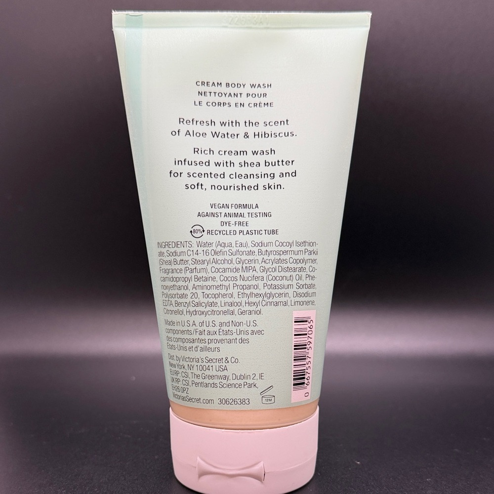 Victoria's Secret Refreshing Aloe & Hibiscus Body Wash - Picture 2 of 3